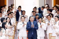 Tổng Bí thư Tô Lâm đến thăm, chúc Tết Cục An ninh điều tra (Bộ Công an). (Ảnh: Thống Nhất/TTXVN)