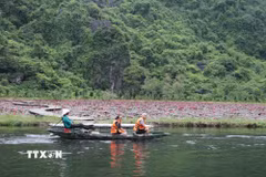 Do bão số 4, Ninh Bình tạm dừng hoạt động tại một số khu, điểm du lịch. (Ảnh: Thùy Dung/TTXVN)