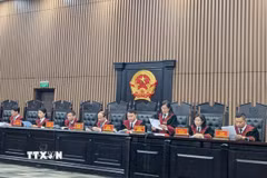 Ủy ban thẩm phán Tòa án nhân dân thành phố Hà Nội tại phiên tòa giám đốc thẩm chiều 30/9/2025 - phiên tòa giám đốc thẩm đầu tiên của Tòa án Nhân dân thành phố Hà Nội sau Nghị quyết 81. (Ảnh: Kim Anh/TTXVN)