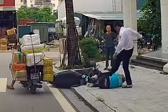 Hà Nội yêu cầu xử lý nghiêm vụ nhân viên bảo vệ hành hung tài xế công nghệ