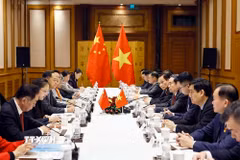 Chủ tịch Quốc hội Trần Thanh Mẫn tiếp các nhân sỹ hữu nghị Trung Quốc. (Ảnh: Doãn Tấn/TTXVN)