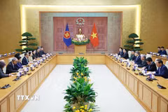 Thủ tướng Lê Minh Hưng tiếp Đại sứ các nước ASEAN tại Việt Nam. (Ảnh: Dương Giang/TTXVN)