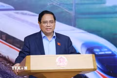 Thủ tướng Phạm Minh Chính chủ trì Phiên họp lần thứ tư Ban chỉ đạo các công trình trọng điểm, dự án quan trọng quốc gia lĩnh vực đường sắt. (Ảnh: Dương Giang/TTXVN)