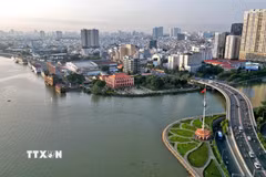 Bến nhà Rồng bên sông Sài Gòn. (Ảnh: Tuấn Anh/TTXVN)