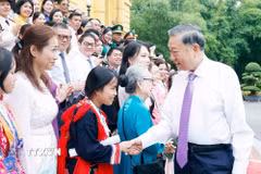 Tổng Bí thư, Chủ tịch nước Tô Lâm và các đại biểu. (Ảnh: Thống Nhất/TTXVN)