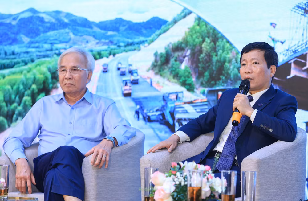 long-truong-dh-cong-nghe.jpg