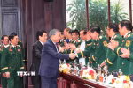 Tổng Bí thư Tô Lâm và Chủ tịch nước Lương Cường với các đại biểu tại Đại hội. (Ảnh: Trọng Đức/TTXVN)