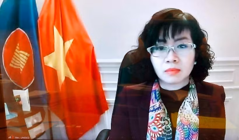 Đại sứ Lê Thị Hồng Vân, Trưởng Phái đoàn thường trực Việt Nam bên cạnh UNESCO tham dự Hội nghị. (Ảnh: TTXVN phát)
