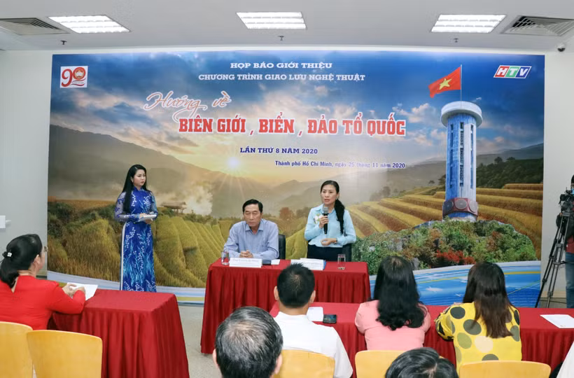 Quang cảnh buổi họp báo. (Ảnh: Xuân Khu/TTXVN)