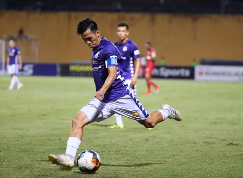 Thủ quân Văn Quyết trong màu áo Hà Nội FC. (Ảnh: Thành Đạt/TTXVN)
