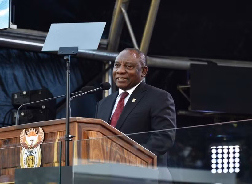 Tổng thống Nam Phi Cyril Ramaphosa đọc diễn văn nhậm chức. (Ảnh: Phi Hùng/TTXVN)