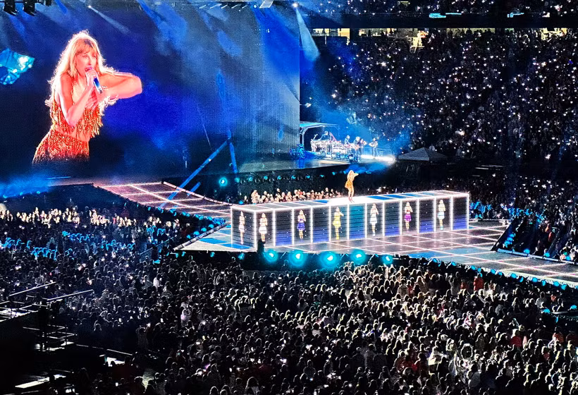 Một buổi biểu diễn của Taylor Swift.