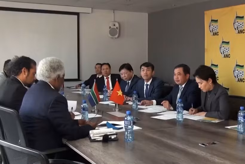 Quang cảnh buổi làm việc. (Ảnh cắt từ video của VNews)
