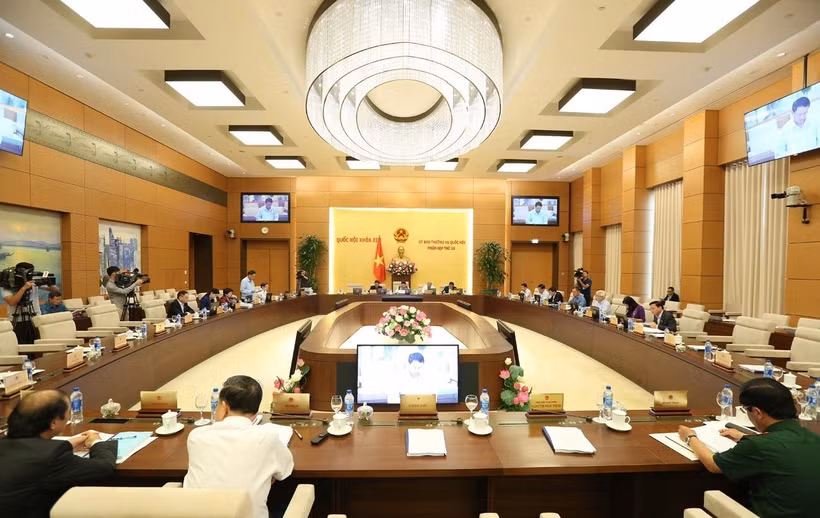 Phiên họp thứ 33 của Ủy ban Thường vụ Quốc hội. (Ảnh: Dương Giang/TTXVN)