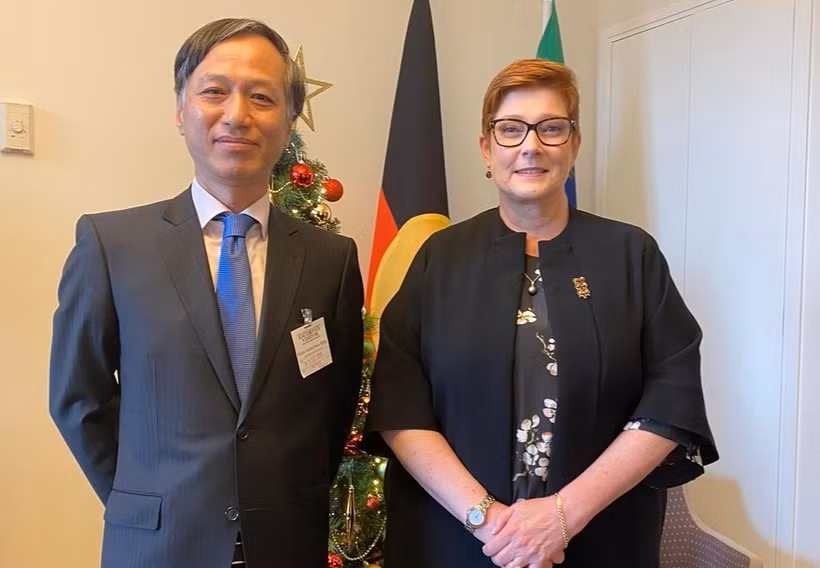 Bộ trưởng Ngoại giao Australia Marise Payne tiếp Đại sứ Nguyễn Tất Thành chào xã giao. (Ảnh: TTXVN phát)