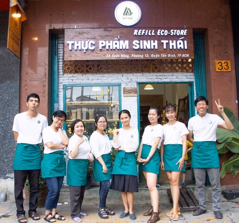 One4One thúc đẩy hành vi mua hàng không bao bì bằng kênh bán hàng 100 điểm tại Hà Nội và Thành phố Hồ Chí Minh. (Ảnh: Vietnam+)