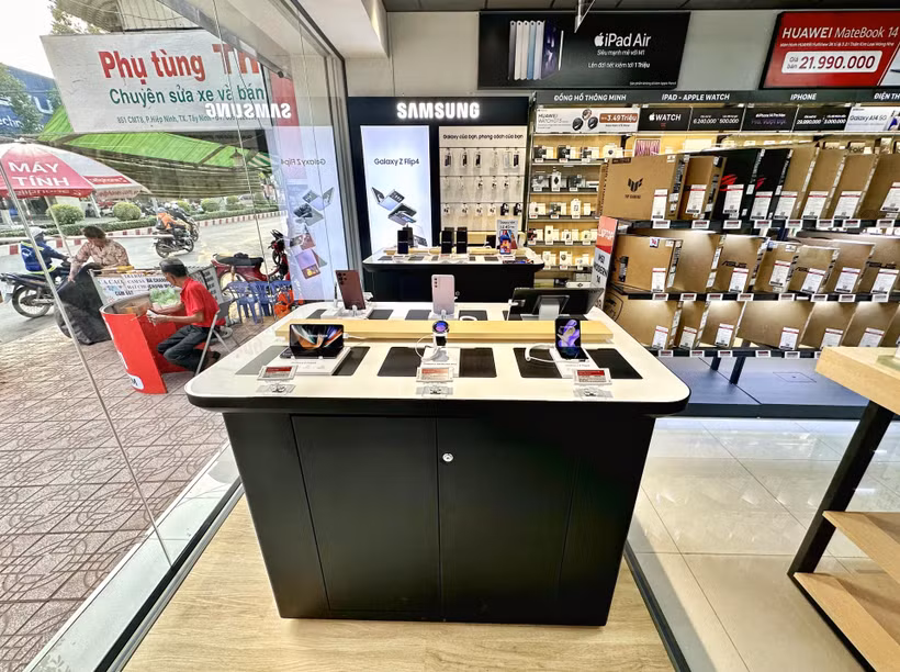 Sức mua smartphone thời điểm đầu năm 2023 đang vô cùng ảm đạm. (Ảnh minh họa: PV/Vietnam+)