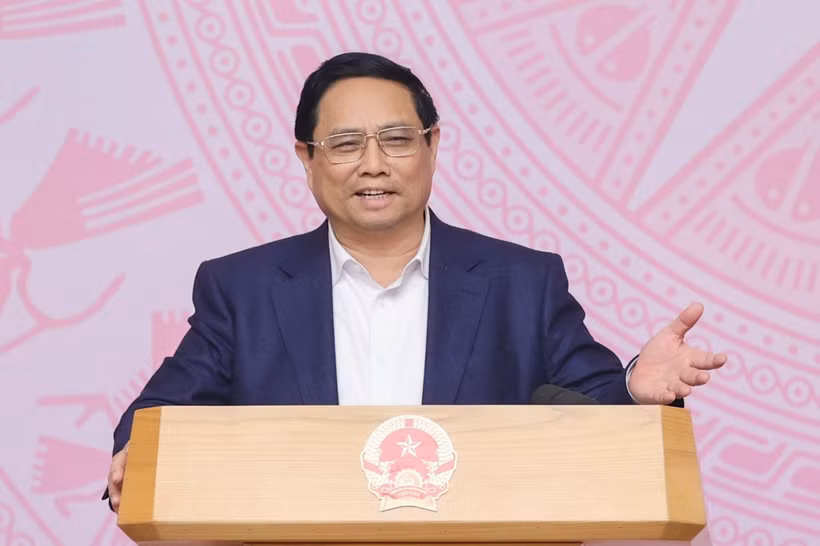 Thủ tướng Phạm Minh Chính, Chủ tịch Ủy ban phát biểu kết luận phiên họp. (Ảnh: Dương Giang/TTXVN)