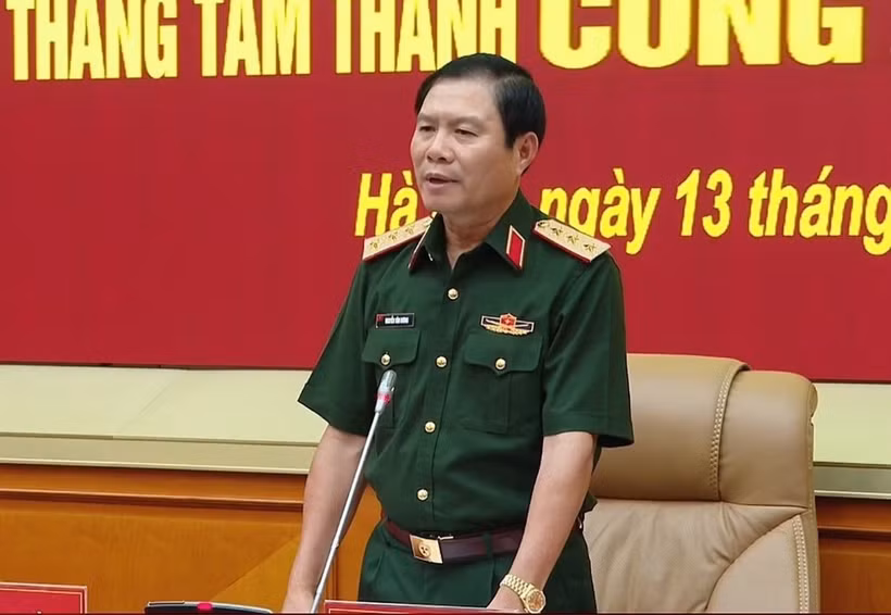 Thượng tướng Nguyễn Tân Cương phát biểu tại hội nghị. (Ảnh: Hồng Pha/TTXVN phát)