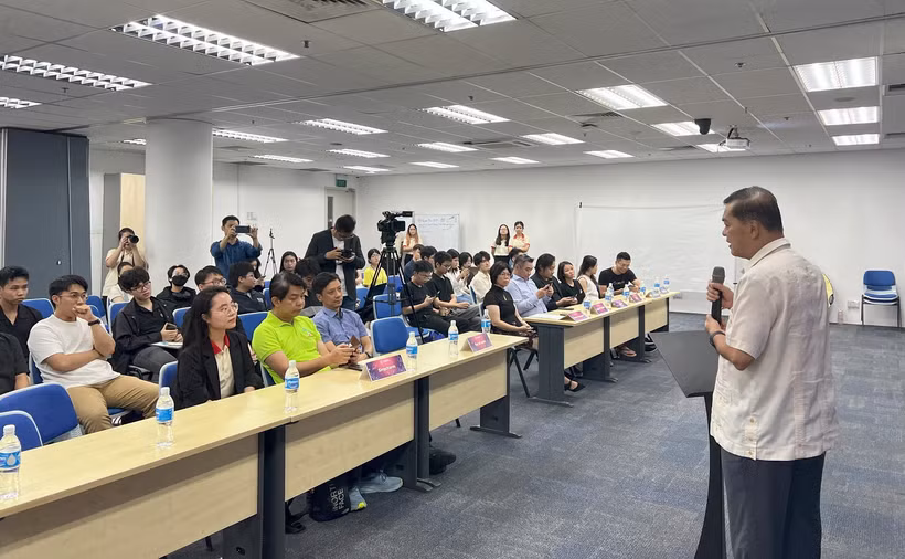 Đại sứ Việt Nam tại Singapore Mai Phước Dũng phát biểu tại sự kiện. (Ảnh: Tất Đạt/TTXVN)