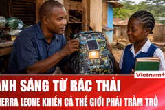 Nhà sáng chế Sierra Leone làm cặp phát sáng từ rác thải tái chế