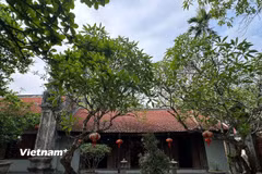 Khuôn viên trong đền Đậu An. (Nguồn: Vietnam+)