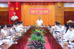 Phó Bí thư Tỉnh ủy, Trưởng Đoàn đại biểu Quốc hội tỉnh Phạm Hùng Thái, Phó Trưởng Ban Chỉ đạo thực hiện những giải pháp mang tính đột phá để phát triển kinh tế-xã hội tỉnh Tây Ninh, chủ trì Hội nghị. (Ảnh: Minh Phú/TTXVN)