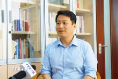 Giáo sư Khúc Cường nhận định cộng đồng người Việt Nam ở nước ngoài là một nguồn lực lớn, có nhiều nhân tài và ngày càng có mối liên hệ chặt chẽ với nền kinh tế trong nước. (Ảnh: Quang Hưng/TTXVN)