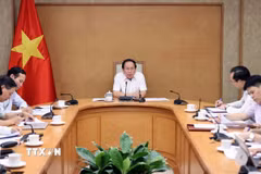 Phó Thủ tướng Lê Tiến Châu phát biểu. (Ảnh: An Đăng/TTXVN)