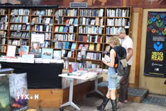 The Midtown Scholar cung cấp nhiều lựa chọn cho độc giả ở các độ tuổi và nhu cầu khác nhau. (Ảnh: Ngọc Quang/TTXVN)