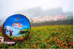Lễ hội hoa dơn thóc lần thứ 3 được tổ chức tại Lào Cai. (Ảnh: Hiệp hội Du lịch tỉnh Lào Cai)