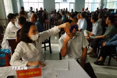 Cần Thơ tiếp tục đẩy mạnh khám sức khỏe định kỳ gắn với quản lý sức khỏe người dân. (Ảnh: Duy Khương/TTXVN)