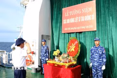 Quang cảnh Lễ tưởng niệm. (Ảnh: Khoa Chương/TTXVN)