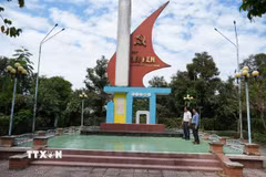 Bia lưu niệm căn cứ Tỉnh ủy Mỹ Tho thời chống Mỹ. (Ảnh: Công Trí/TTXVN)