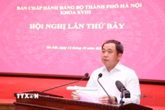 Bí thư Thành ủy Hà Nội Trần Đức Thắng phát biểu khai mạc hội nghị. (Ảnh: Văn Điệp/TTXVN)