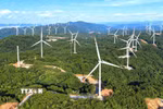 Quảng Trị vừa chấp thuận thêm 2 dự án điện gió với tổng công suất 400 MW, vốn đầu tư hơn 15.000 tỷ đồng. (Ảnh: Nguyên Linh/TTXVN)