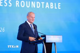 Thủ tướng Cộng hòa Ba Lan Donald Tusk phát biểu tại Hội nghị doanh nghiệp Việt Nam-Ba Lan. (Ảnh: Dương Giang/TTXVN)