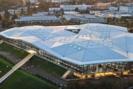 Tòa nhà Endeavor, nằm trong tổ hợp trụ sở chính của tập đoàn công nghệ Nvidia tại Santa Clara, California (Mỹ).