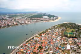 Quảng Trị ưu tiên phát triển hạ tầng ven biển Đồng Hới với tầm nhìn dài hạn, định hướng không gian đô thị mở rộng ra hướng biển. (Ảnh: Nguyên Linh/TTXVN)
