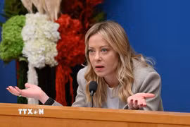 (Tư liệu) Thủ tướng Italy Giorgia Meloni phát biểu tại cuộc họp báo ở Rome. (Ảnh: THX/TTXVN phát)