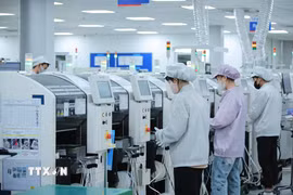 Nhiều hệ thống máy móc hiện đại, tiên tiến nhất đã được các doanh nghiệp FDI đầu tư sản xuất tại các khu công nghiệp, khu kinh tế của tỉnh Quảng Ninh. (Ảnh: Hoàng Hiếu/TTXVN)