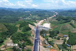 Dự kiến cao tốc Tuyên Quang-Hà Giang sẽ hoàn thành, thông xe toàn tuyến vào cuối quý 3 năm 2026. (Ảnh: Quốc Khánh/TTXVN)