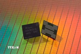 Chip do công ty SK hynix (Hàn Quốc) sản xuất. (Ảnh: Yonhap/TTXVN)