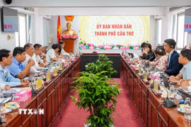 Quang cảnh buổi làm việc. (Ảnh: Thanh Liêm/TTXVN)