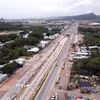 Dự án tuyến tàu điện đô thị (LRT) dài 17,59km là mạch nối từ sân bay Phú Quốc về trung tâm hội nghị APEC ở Nam đảo. (Ảnh: Huy Hùng/TTXVN)