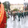 Đại tướng Nguyễn Trọng Nghĩa đến đặt vòng hoa tại Tượng đài Chiến thắng ở thủ đô Minsk, Belarus. (Ảnh: Văn Hiếu/TTXVN)