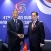 Bộ trưởng Ngoại giao Lê Hoài Trung gặp Bộ trưởng Ngoại giao Singapore Vivian Balakrishnan. (Nguồn: Bộ Ngoại giao)