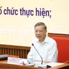 Tổng Bí thư, Chủ tịch nước Tô Lâm trao đổi và truyền đạt Chuyên đề. (Ảnh: Thống Nhất/TTXVN)