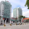 Trụ sở tòa tháp đôi của Sở Tài chính và Sở Công Thương (tỉnh Thái Bình cũ) được sửa chữa, cải tạo trở thành cơ sở 2 của Trường Đại học Thái Bình. (Ảnh: Thế Duyệt/TTXVN)