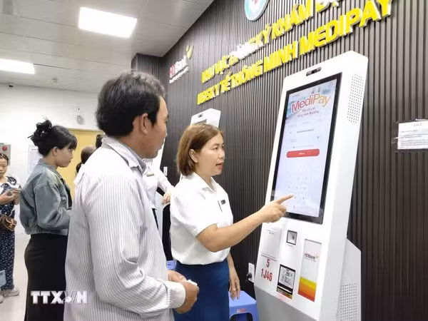 Cách làm sáng tạo chuẩn hóa dữ liệu y tế người dân khu vực hải đảo